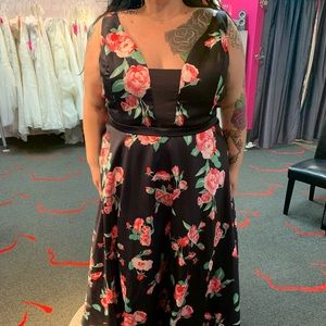 Navy Floral Prom Dress, Size 28